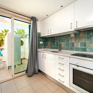 B06 - Top-floor Marina 2 Bed Apartamento